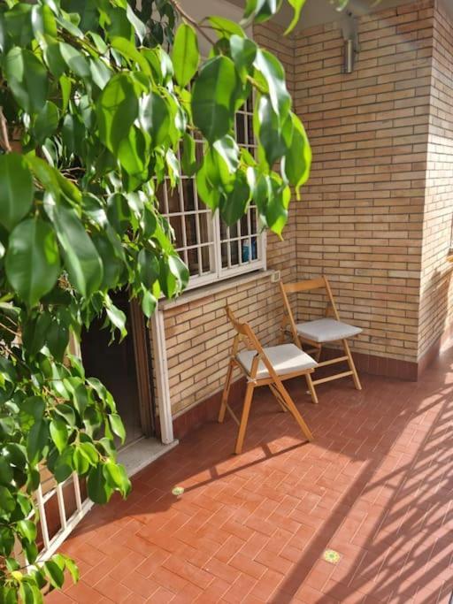 Delizioso E Silenzioso Appartamento A Roma Kültér fotó