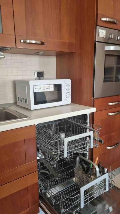 Delizioso E Silenzioso Appartamento A Roma Kültér fotó